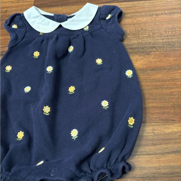 Gymboree navy embroidered flowers short sleeve romper - Picture 3 of 4